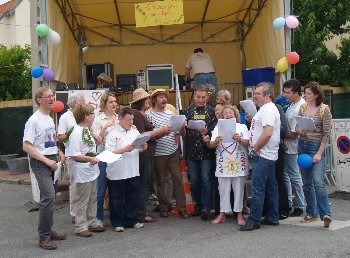 Chant avec la chorale de la rue P. Grenier