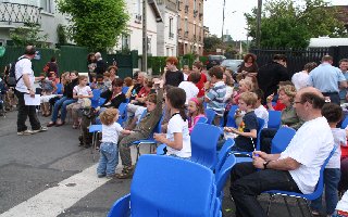 qui participe activement aux jeux proposs